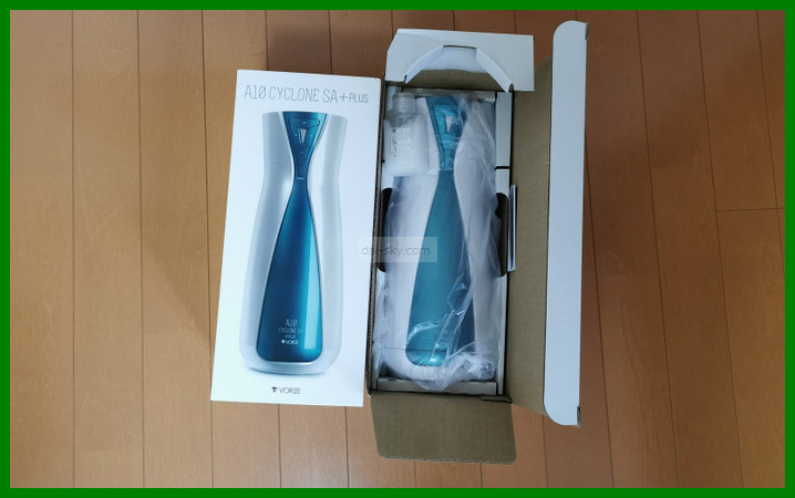 打開 A10 Cyclone SA PLUS 的盒子，主機包在塑膠袋裡