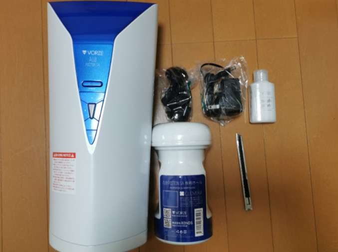 開箱的 A10 Piston SA，附 Clover β 內膽、線材、充電器和潤滑液